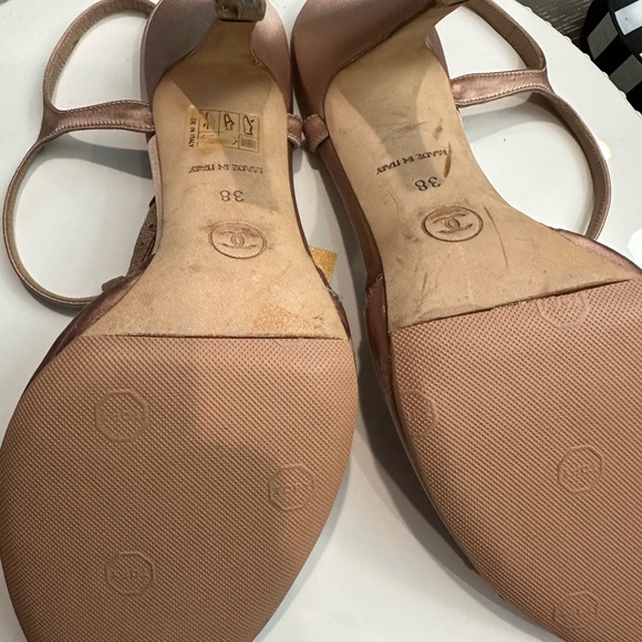 Chanel shoes - Picture 10 of 14